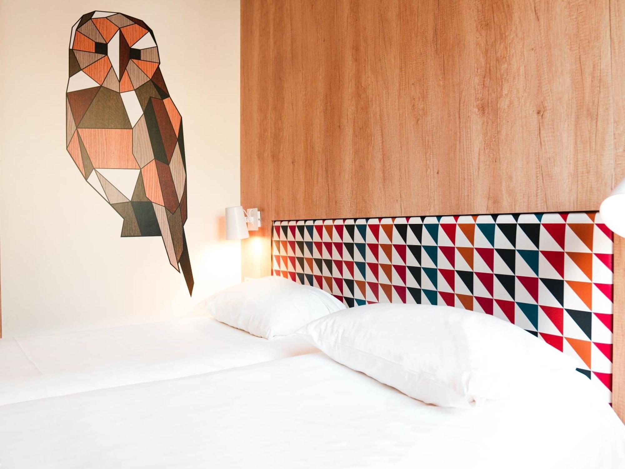Ibis Styles Caen Centre Historique Hotel Exterior foto
