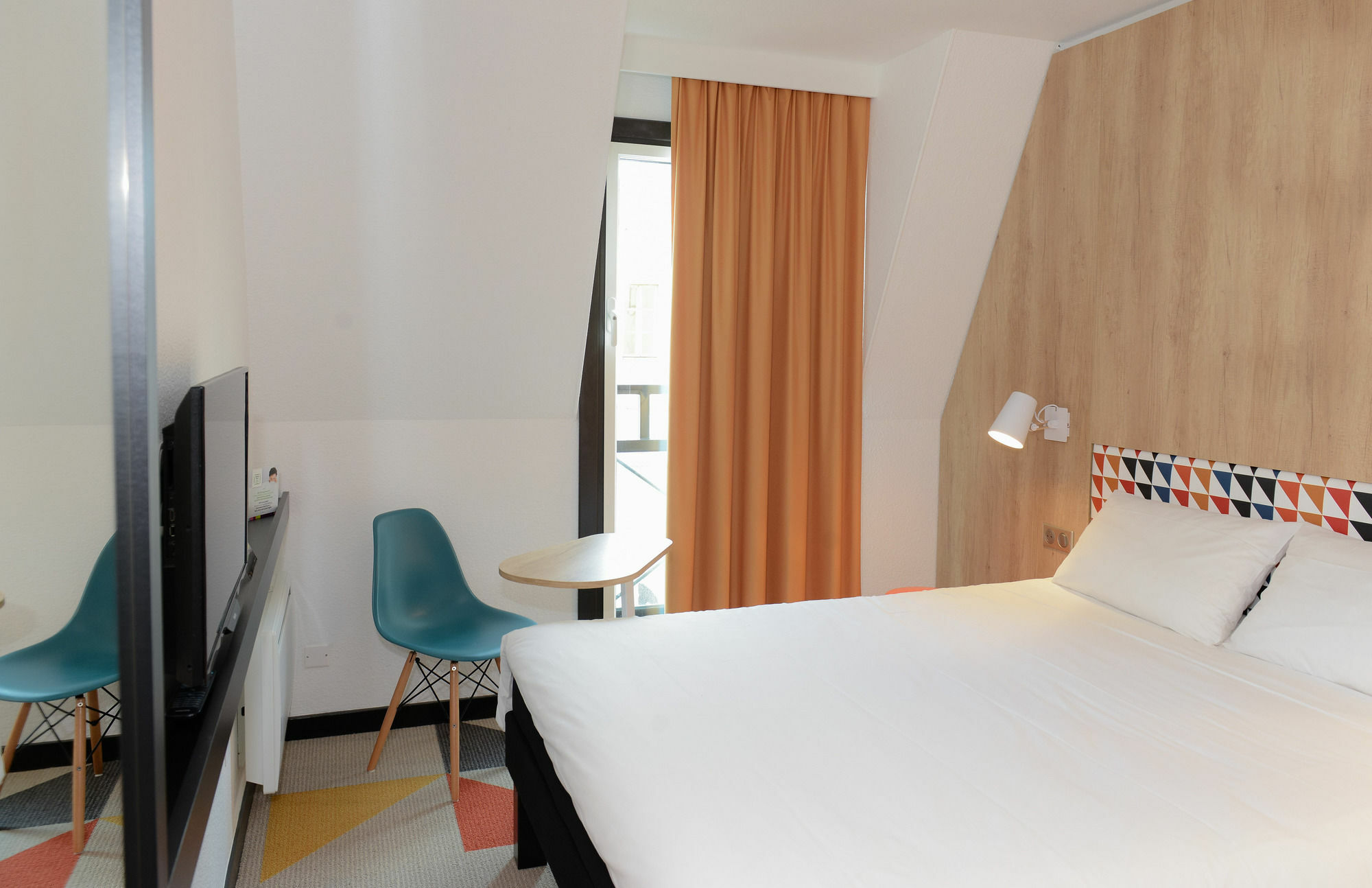 Ibis Styles Caen Centre Historique Hotel Exterior foto